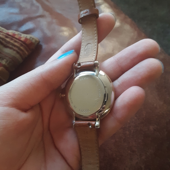 Tan fossil women's watch - Picture 3 of 4